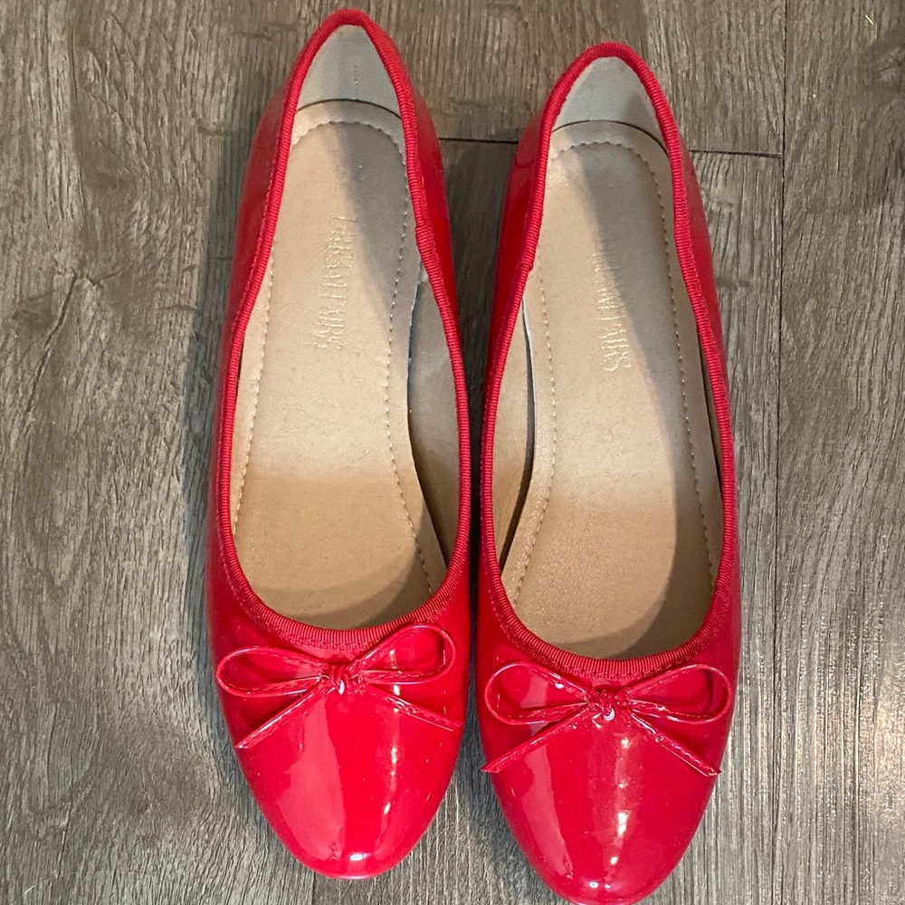 Dream Pairs Red Flats with Bow